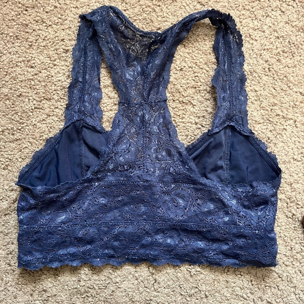 Lace Bralette - Picture 2 of 4